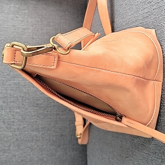 Lucky Brand Nude Blush Leather Crossbody - Picture 6 of 13